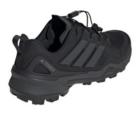 adidas zapatilla trekking hombre TERREX SKYCHASER vista trasera