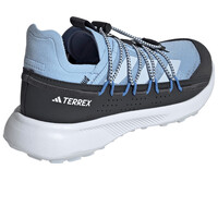 adidas zapatilla trekking mujer TERREX VOYAGER 21 TRAVEL vista trasera