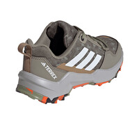adidas zapatilla trekking niño TERREX AX4R HIKING vista trasera