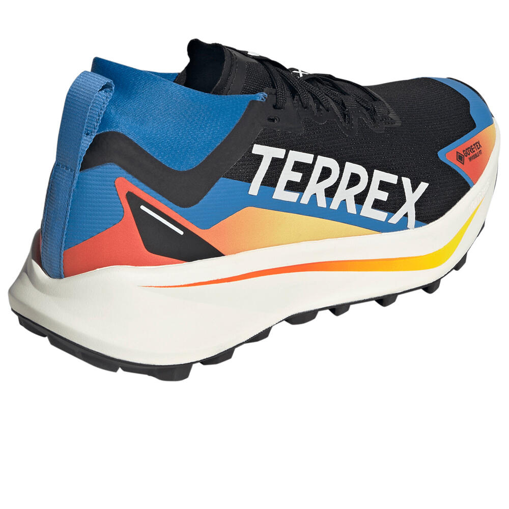 adidas zapatillas trail hombre TERREX AGRAVIC GTX vista trasera