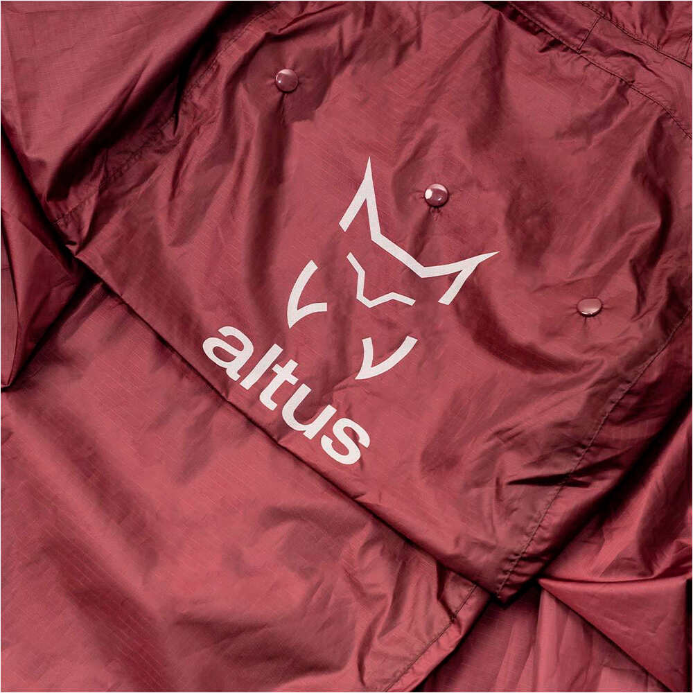 Altus poncho montaña ATMOSPHERIC J30 05