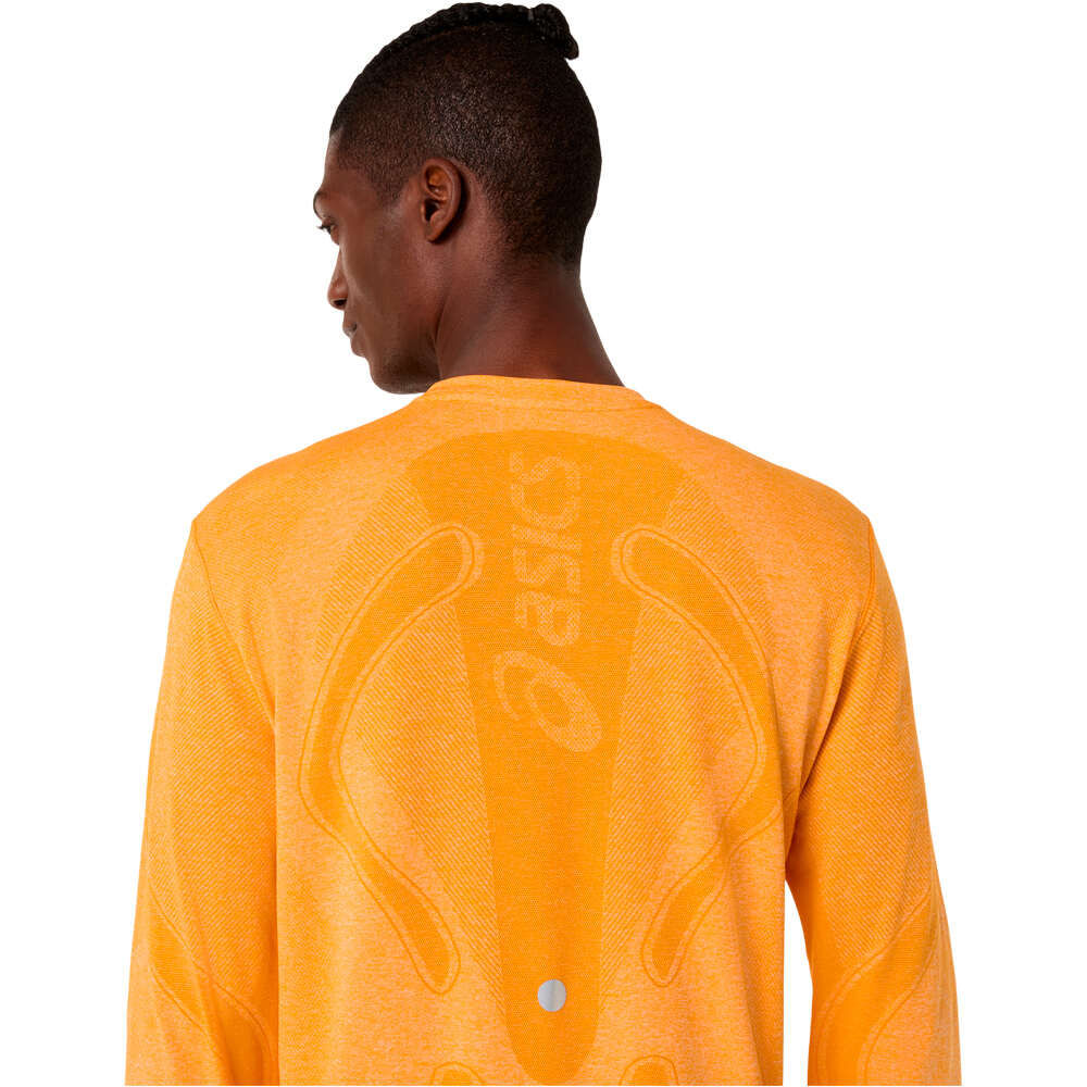 Asics camiseta técnica manga larga hombre ROAD SEAMLESS LS TOP 04