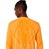 Asics camiseta técnica manga larga hombre ROAD SEAMLESS LS TOP 04