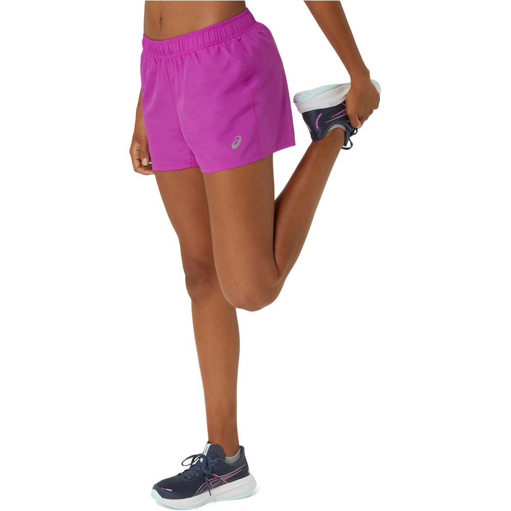 Asics pantalón running mujer CORE 4IN SHORT vista detalle