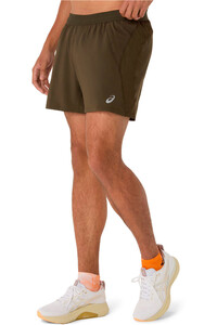 Asics pantaloneta técnica hombre ROAD 5IN SHORT vista detalle