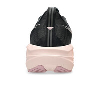 Asics zapatilla running mujer NOVABLAST 5 vista trasera