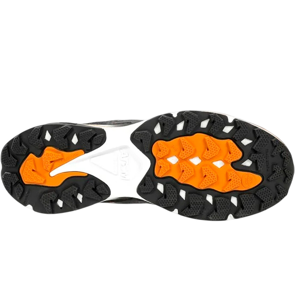 Atom zapatillas trail hombre AT166 vista trasera