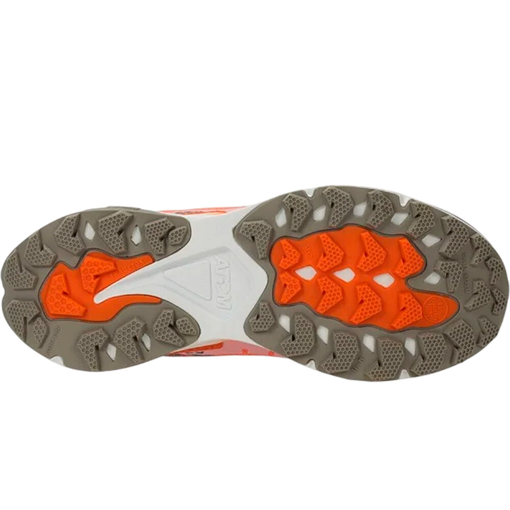 Atom zapatillas trail mujer AT167 vista trasera