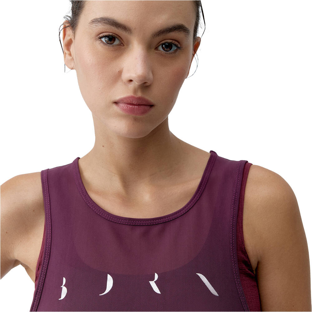 Born Living Yoga Camiseta Tirantes Yoga Bora vista detalle