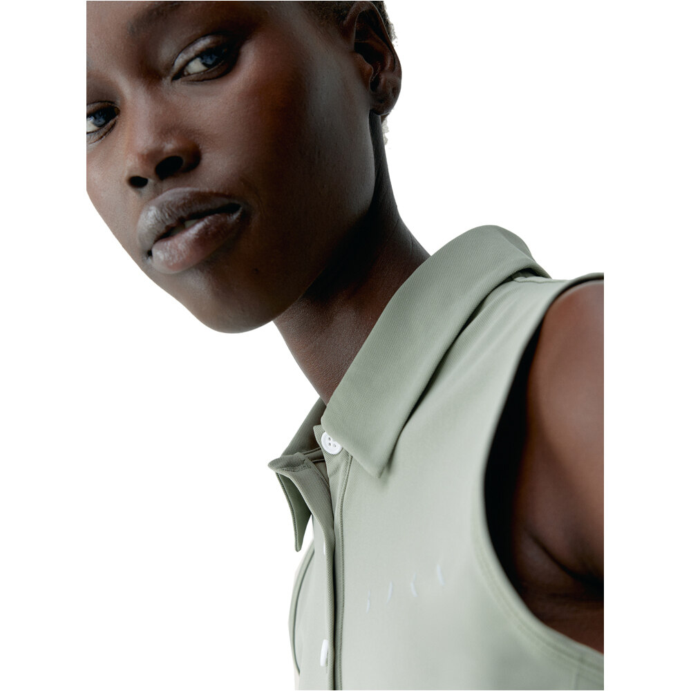 Born Living Yoga Camiseta Tirantes Yoga T-Shirt Retro vista detalle