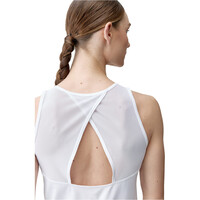 Born Living Yoga camisetas yoga Daila 2.0 vista detalle