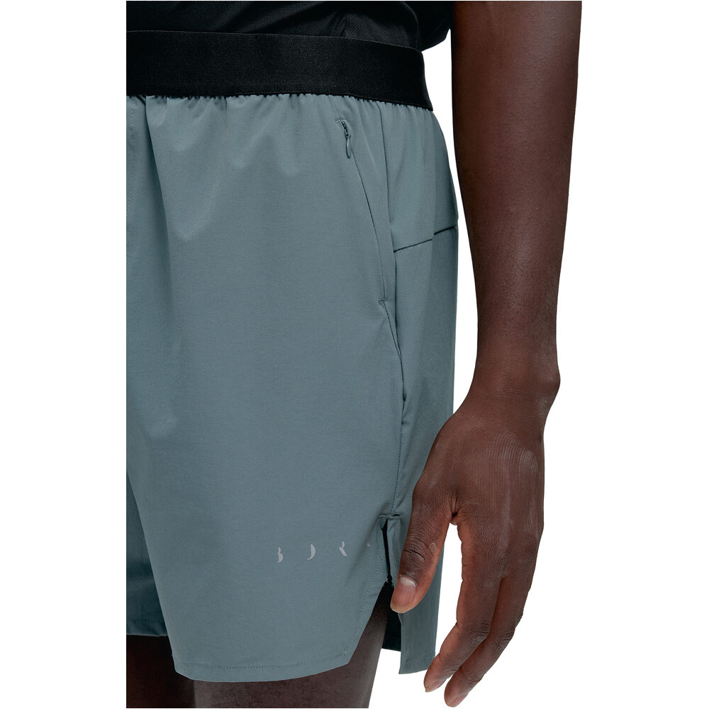 Born Living Yoga pantalón corto fitness hombre Malaui vista detalle