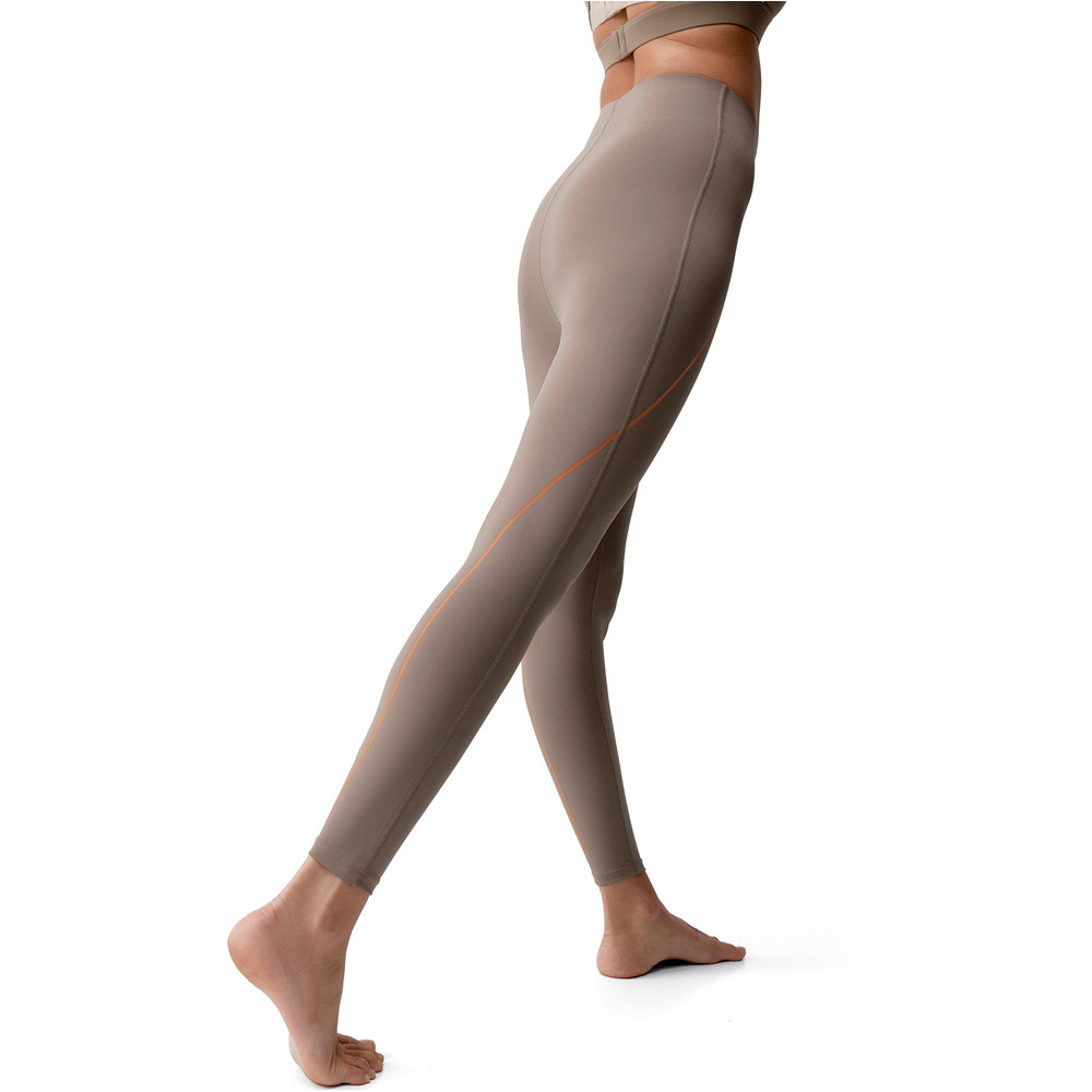 Born Living Yoga Pantalon Largo Yoga Brone 03