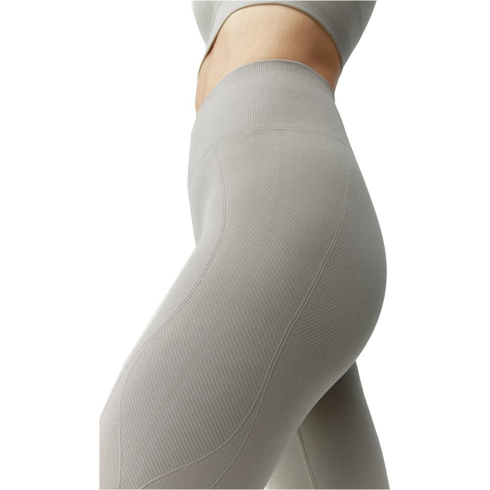 Born Living Yoga Pantalon Largo Yoga Legging Blume vista detalle