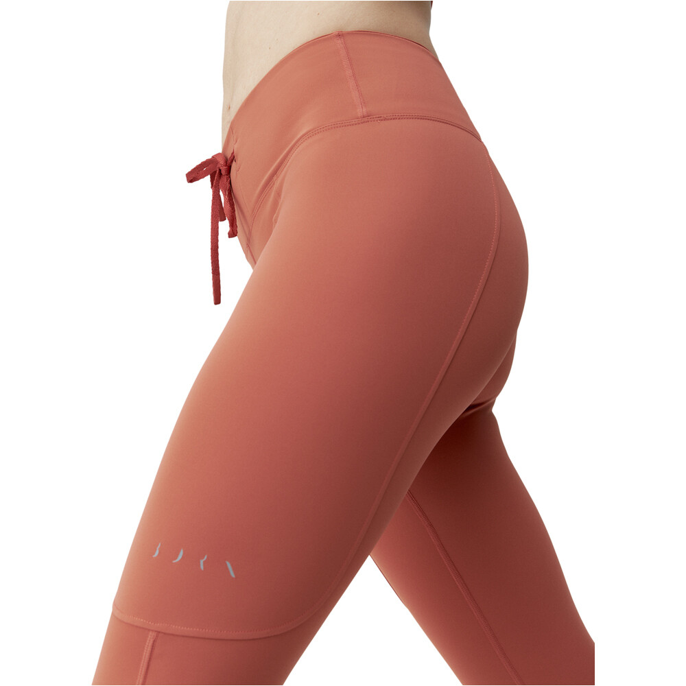 Born Living Yoga Pantalon Largo Yoga Legging Esme vista detalle