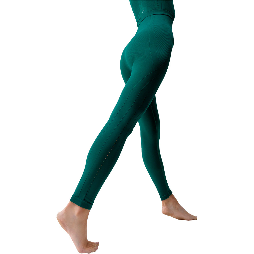 Born Living Yoga Pantalon Largo Yoga Legging Shantala vista trasera