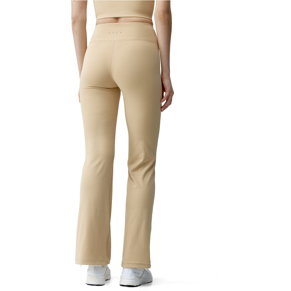 Born Living Yoga Pantalon Largo Yoga Marina vista trasera