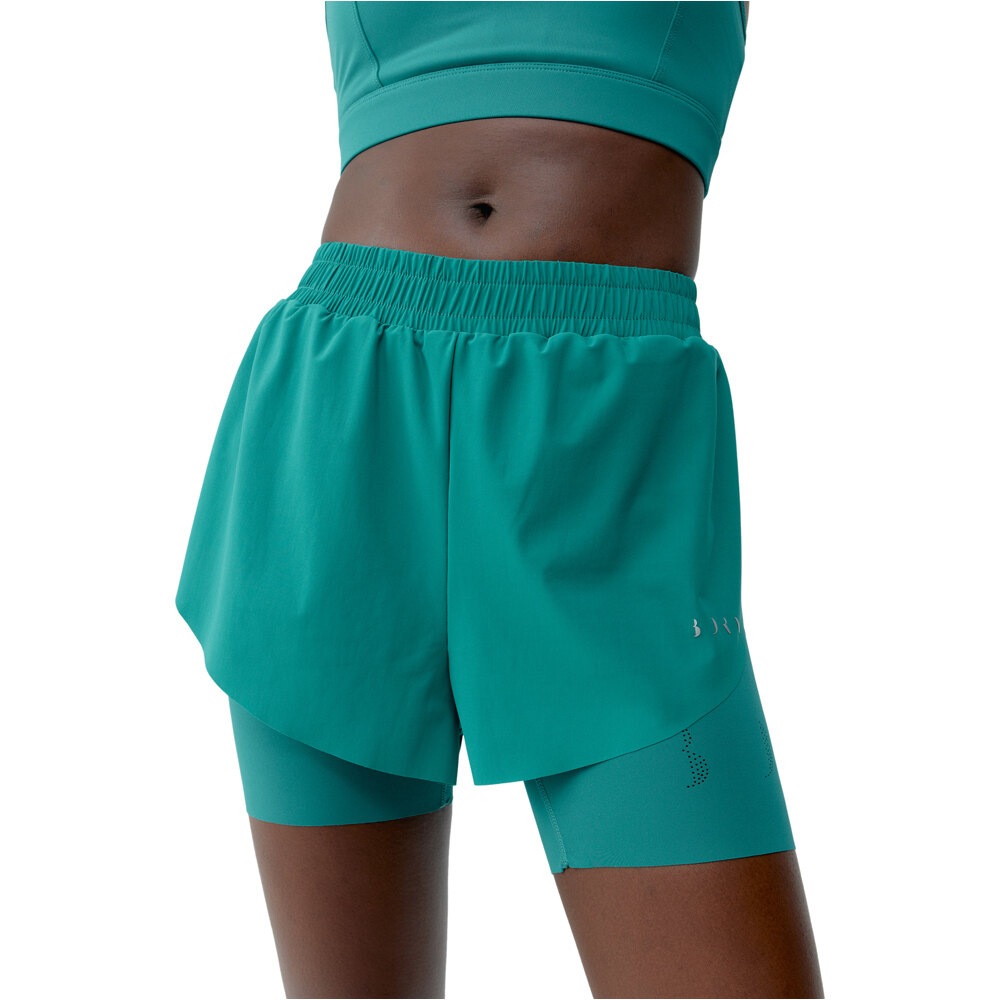 Born Living Yoga pantalones yoga Short Bikila vista frontal