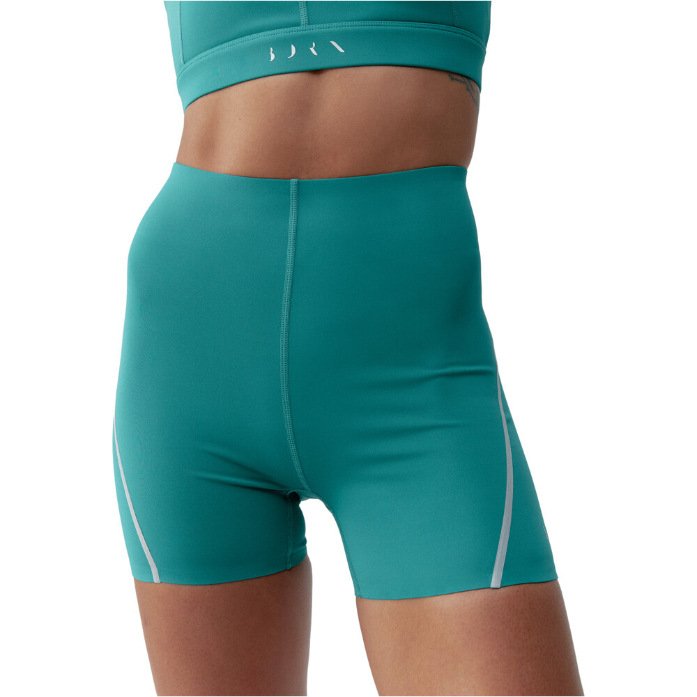 Born Living Yoga pantalones yoga Short Luna vista frontal