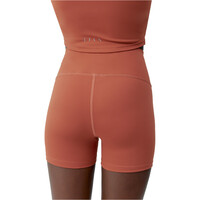 Born Living Yoga pantalones yoga Short Sayani vista trasera