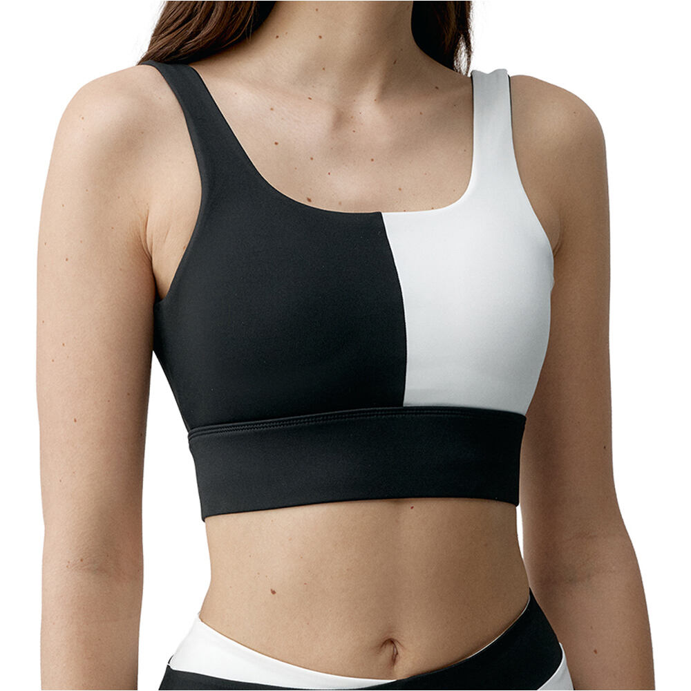 Born Living Yoga Sujetador Yoga Kate vista frontal