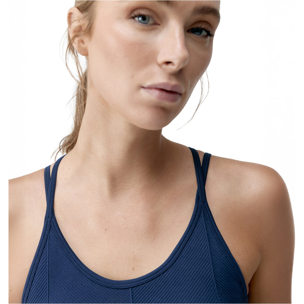 Born Living Yoga Sujetador Yoga Top Sarvan vista detalle