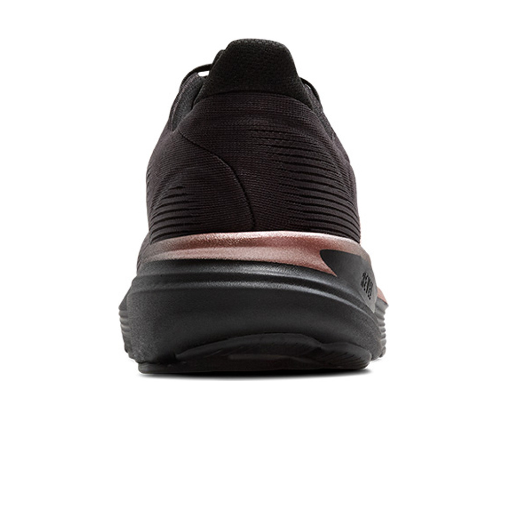 Brooks zapatilla running mujer Revel 8 vista trasera