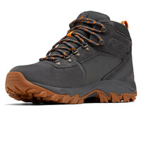 Columbia bota trekking hombre NEWTON RIDGE PLUS II SUEDE WP vista trasera