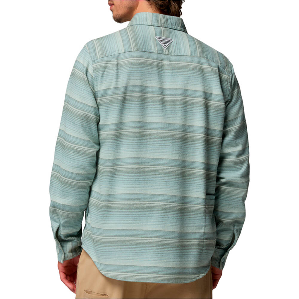 Columbia camisa montaña manga larga hombre PFG Uncharted Over Shirt vista trasera
