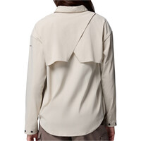 Columbia camisa montaña manga larga mujer Chill Creek LS Shirt vista trasera
