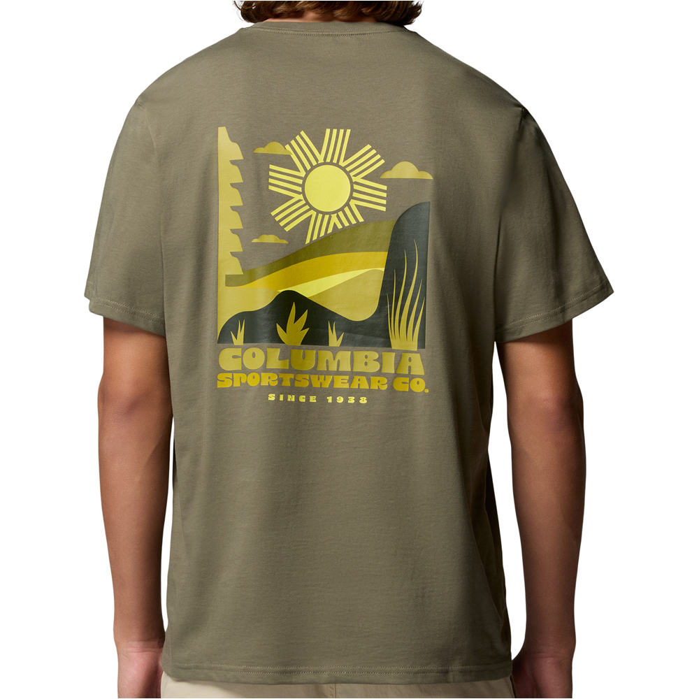 Columbia camiseta montaña manga corta hombre CSC  Outdoor Back Graphic Tee vista trasera
