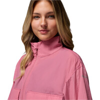 Columbia chaqueta softshell mujer Paracutie Cropped Cargo Windbreaker 04