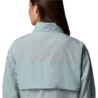 Columbia chaqueta softshell mujer Paracutie Cropped Cargo Windbreaker 06