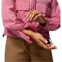 Columbia chaqueta softshell mujer Paracutie Cropped Cargo Windbreaker 07