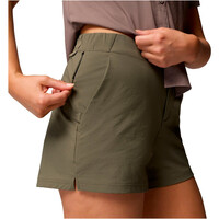Columbia pantalón corto montaña mujer Shale Ridge  Short 04
