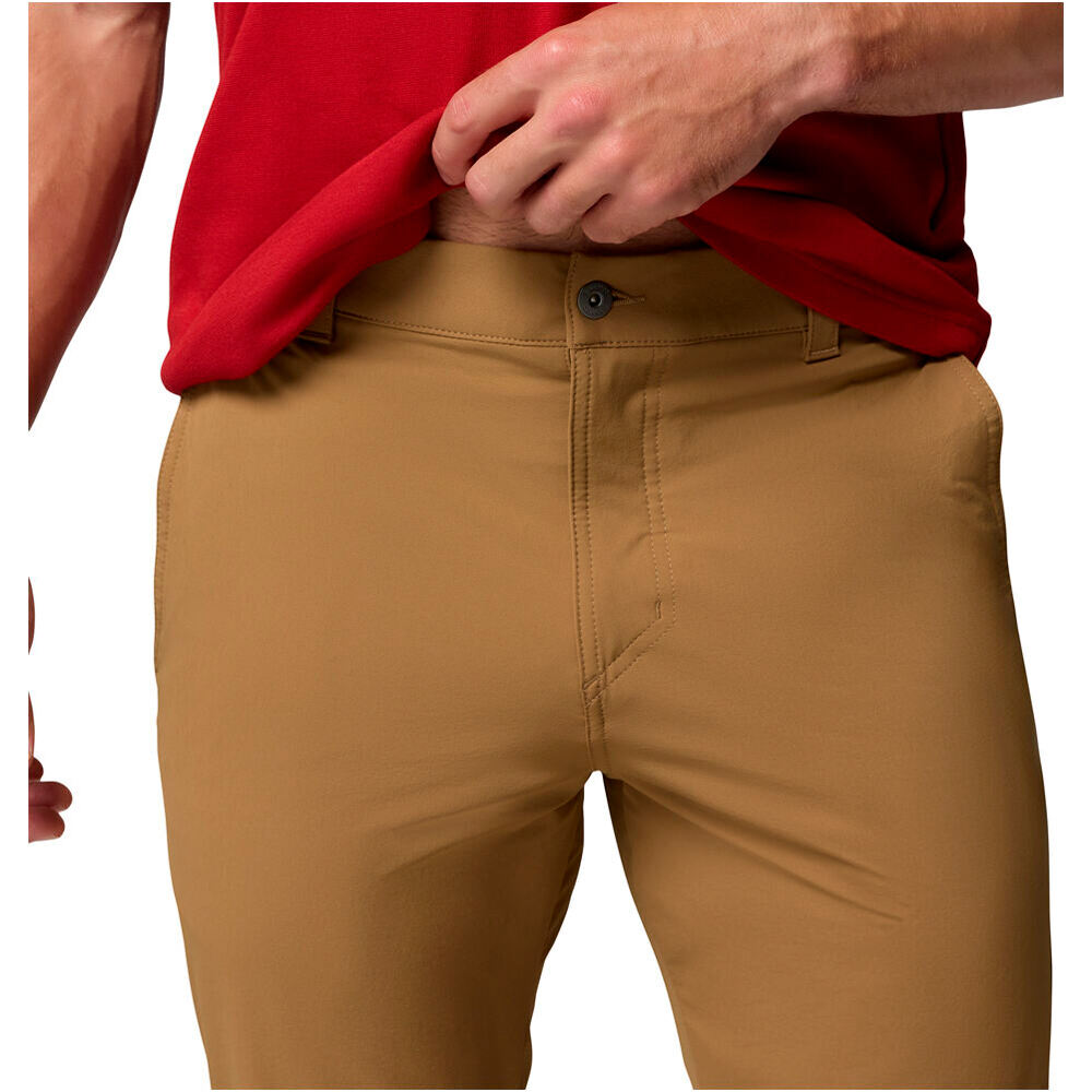 Columbia pantalón hombre ROC Tech Chino Pant vista detalle