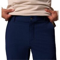 Columbia pantalón hombre ROC Tech Chino Pant vista detalle
