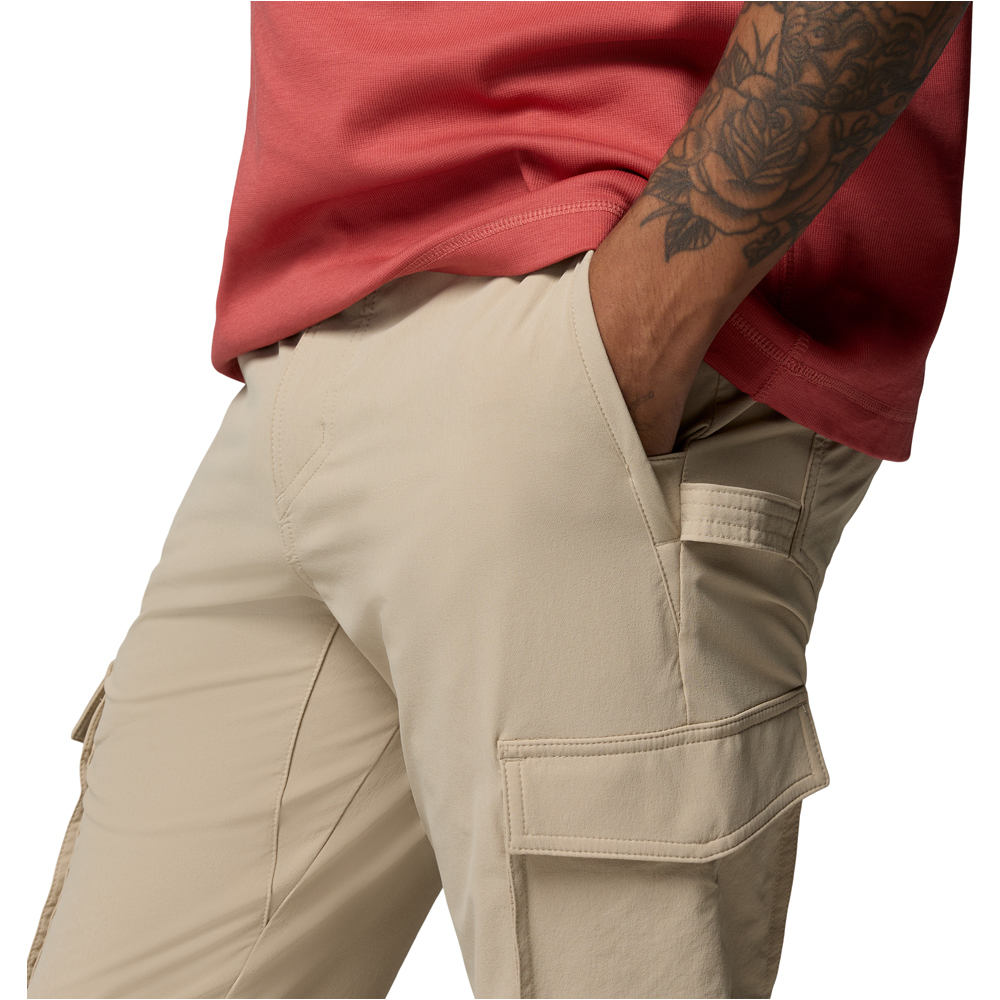 Columbia pantalón montaña hombre ROC Tech Cargo Pant 07