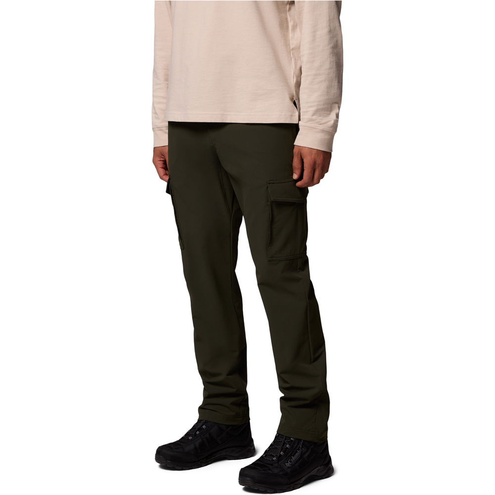 Columbia pantalón montaña hombre ROC  Tech Cargo Pant vista detalle