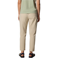 Columbia pantalón montaña mujer Cedar Crest Pant vista trasera