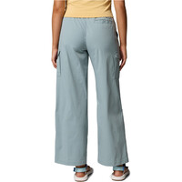 Columbia pantalón montaña mujer Chill Creek Cargo Pant vista trasera