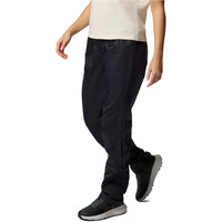 Columbia pantalón montaña mujer Pouring Adventure III Pant vista detalle