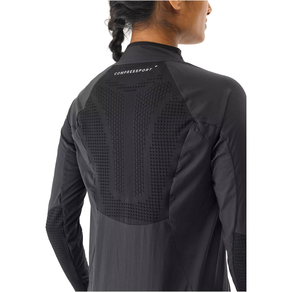Compressport CHAQUETA TRAIL RUNNING MUJER Hurricane Windproof Jacket W vista detalle