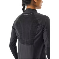 Compressport CHAQUETA TRAIL RUNNING MUJER Hurricane Windproof Jacket W vista detalle