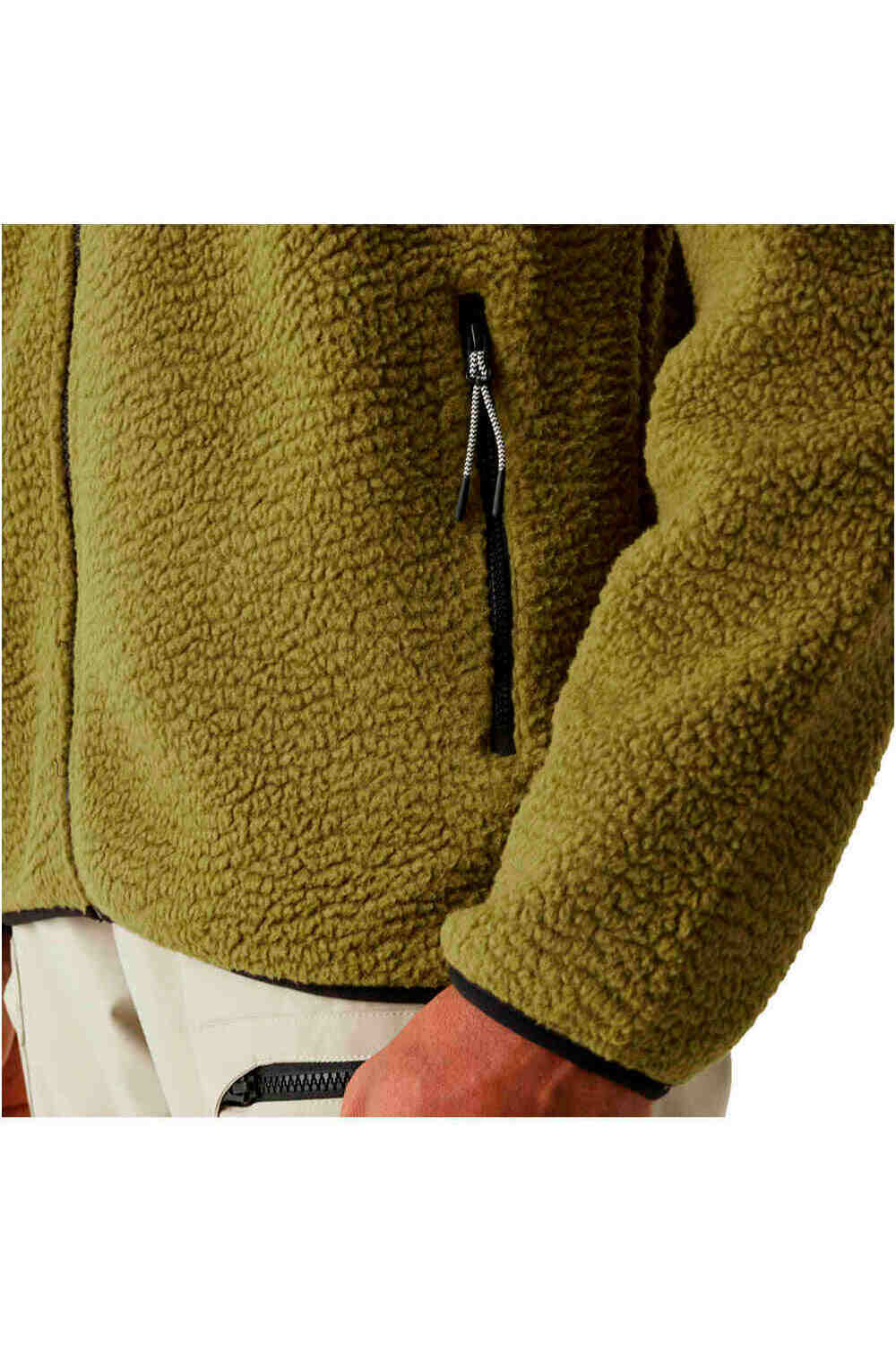 Dare2b forro polar hombre CamberFleece vista detalle
