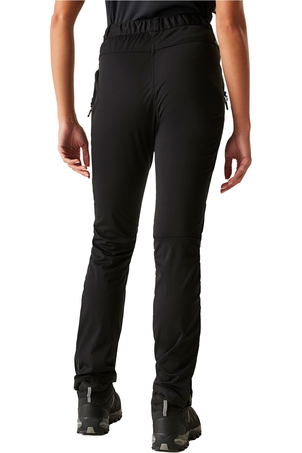 Dare2b pantalón montaña mujer AssertTrouser vista trasera