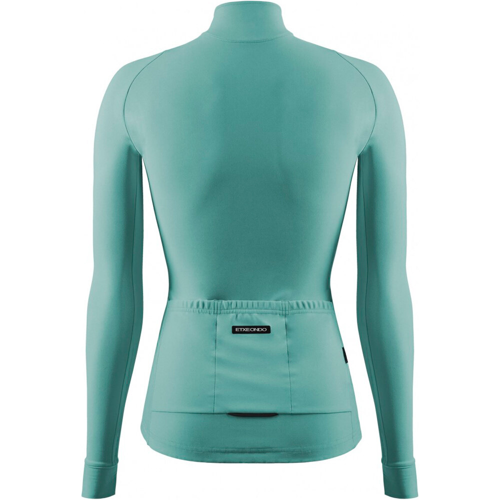 Etxeondo cortavientos ciclismo mujer CHAQUETA UMEA vista trasera