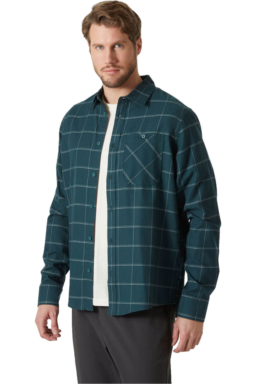 Helly Hansen camisa montaña manga larga hombre AKER FLANNEL LS SHIRT vista frontal