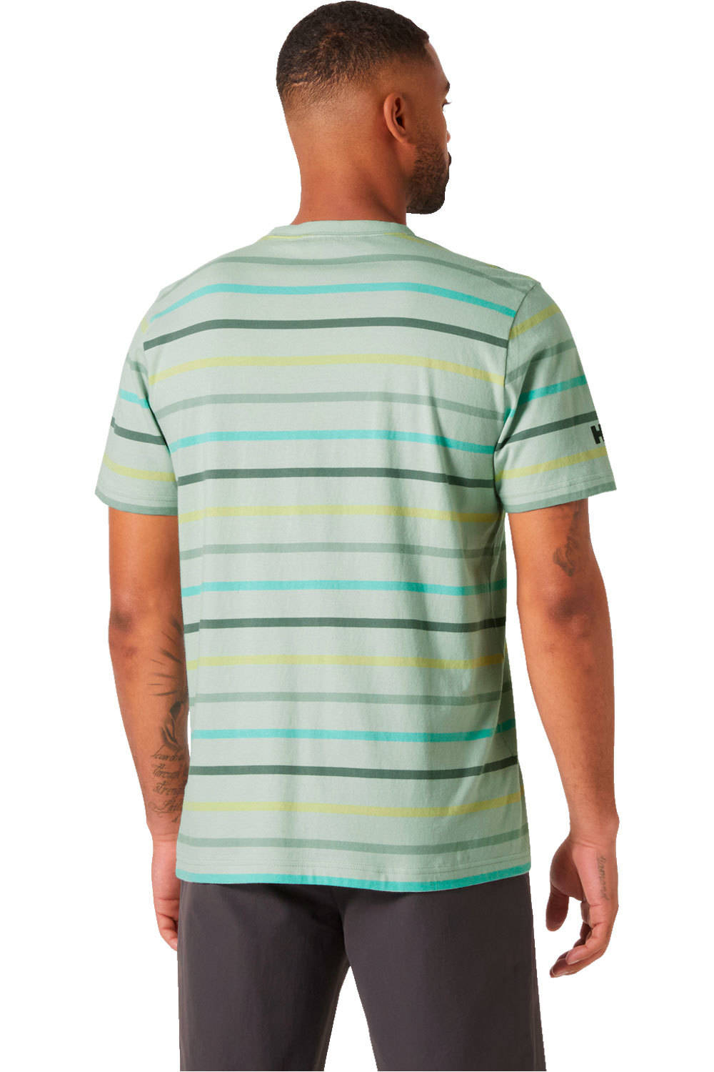 Helly Hansen camiseta montaña manga corta hombre NEWPORT T-SHIRT 2.0 vista trasera