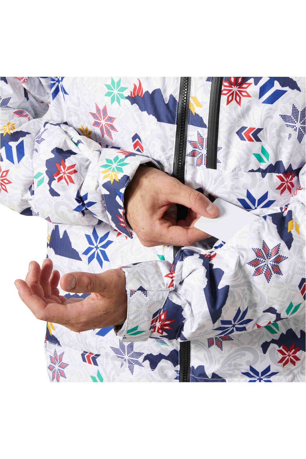 Helly Hansen chaqueta esquí hombre KVITFJELL RACE PUFFY JACKET vista detalle